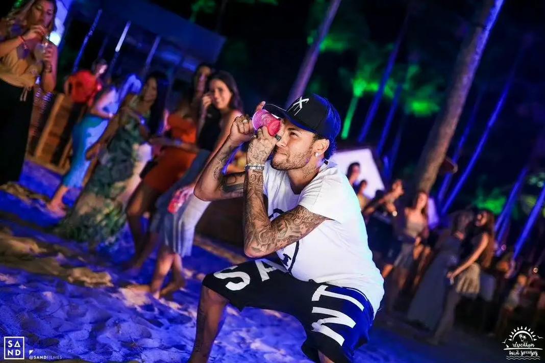 2026美加墨世界杯分组抽签结果出炉，姆巴佩、哈兰德小组赛相遇！