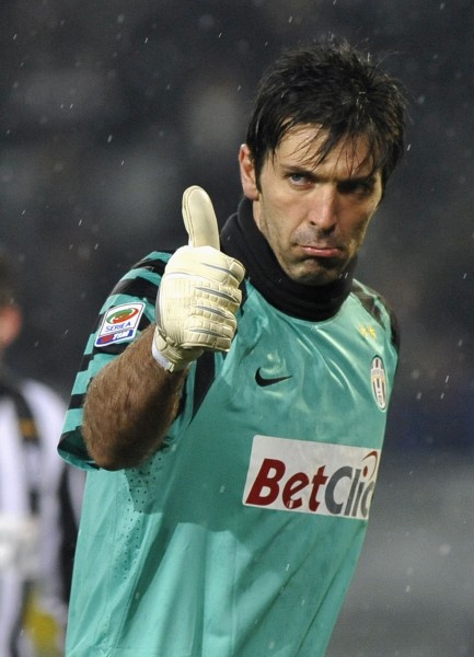 气氛热烈，巴斯克代表队比赛上座人数本期国际比赛日欧洲第二